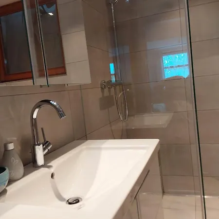 Alpenblick Apartment *